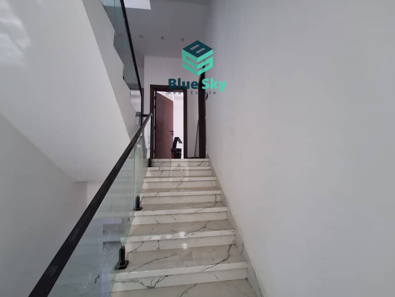 32 WhatsApp Image 2025-09-14 at 12.13. 57 PM. jpeg