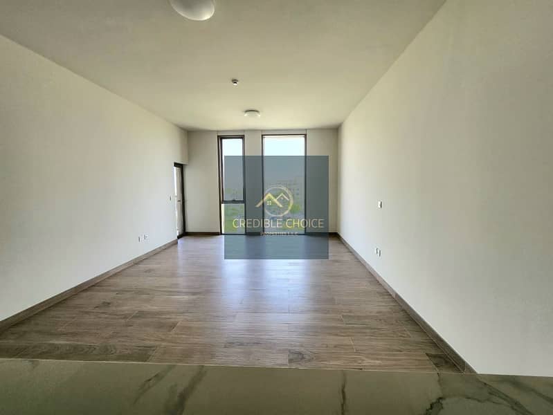 New Launch | Luxury Living | Great View & Location - Image 9