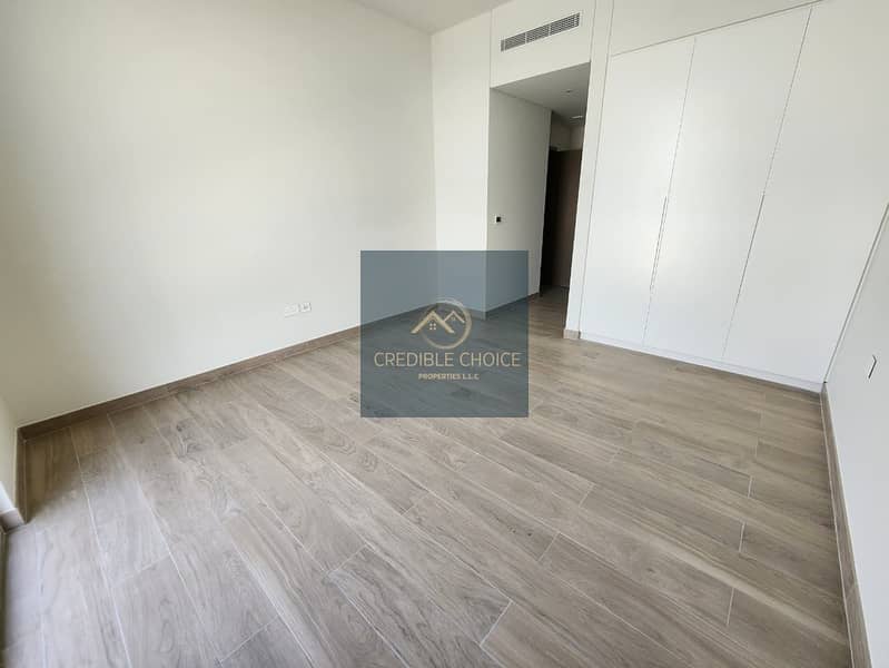 New Launch | Luxury Living | Great View & Location - Image 11