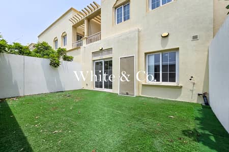 2 Bedroom Villa for Sale in The Springs, Dubai - Springs 3 | Single Row | Partial Upgrades