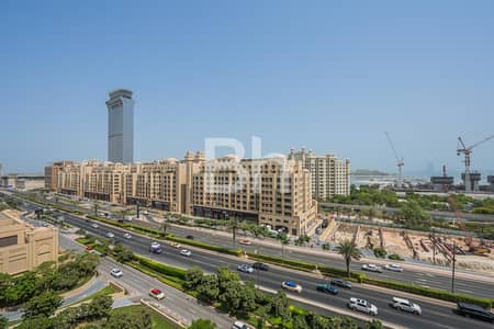 1 Bedroom Flat for Sale in Palm Jumeirah, Dubai - Skyline Retreat | Perfect condition | Vacant soon