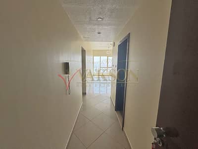 فلیٹ 2 غرفة نوم للايجار في أبراج بحيرات الجميرا، دبي - 01. jpg