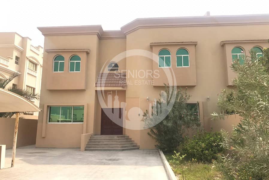 Vacant! Lovely 5 Bedroom Villa for Rent!