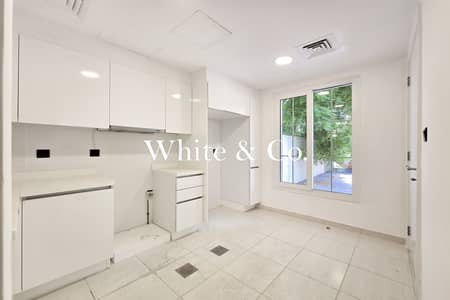 2 Bedroom Villa for Rent in The Springs, Dubai - Lake View | Partly Upgraded | 4E