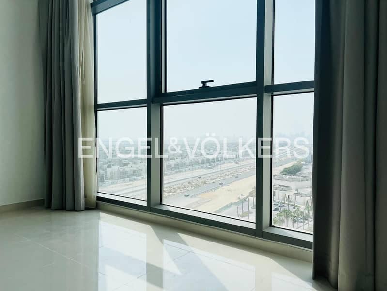 Corner Unit | Best Location | Ready To Move In