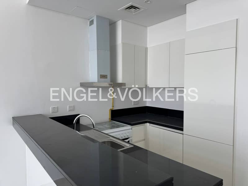 Corner Unit | Best Location | Ready To Move In - Image 7