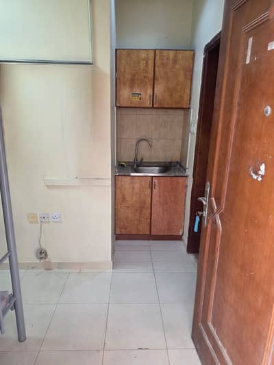 Studio for Rent in Muwaileh, Sharjah - 20250915_014752. jpg