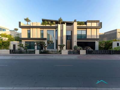 6 Bedroom Villa for Sale in Palm Jumeirah, Dubai - Custom Built Villa | Frond J | High Number