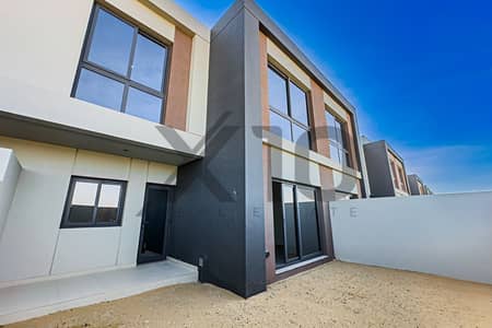 3 Bedroom Villa for Sale in Dubai South, Dubai - PHOTO-2025-09-12-14-34-20 2. jpg