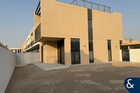 4 Bedroom Villa for Rent in Dubai South, Dubai - Brand New | Corner Unit | Unfurnished