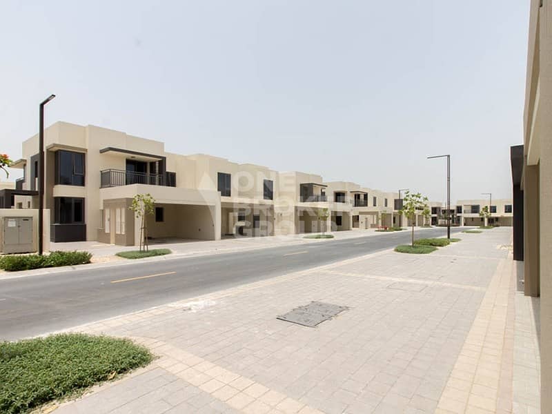 Type 3E I Single Row I Close to Park I 5 Bed Type 3E I Single Row I Close to Park I 5 Bed