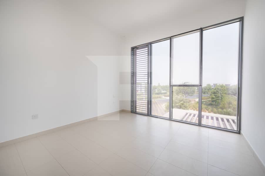 Corner Unit | Vibrant Living | Serene Setting