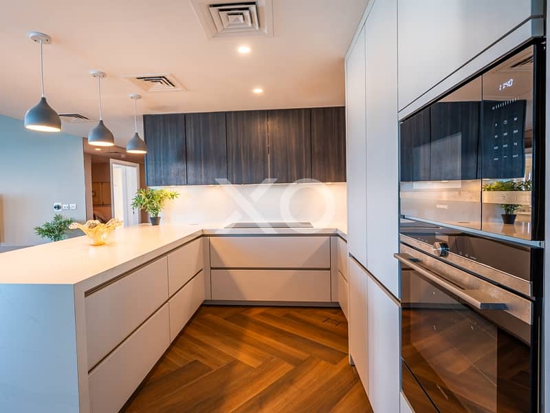 Upgraded | Sea View | Spacious | Vacant - Image 7