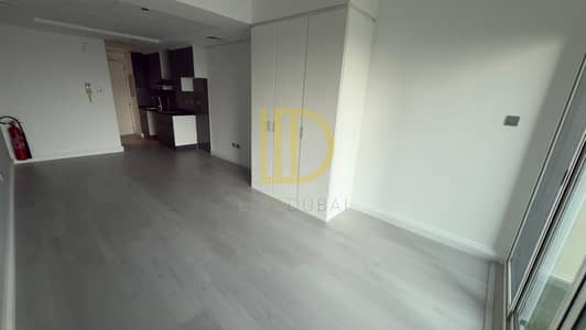 Studio for Rent in Jumeirah Lake Towers (JLT), Dubai - Lake View | Close to Metro | Upgraded