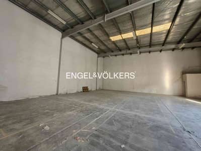 Warehouse for Rent in Dubai Investment Park (DIP), Dubai - Vacant > Cold Storage > High Ceiling
