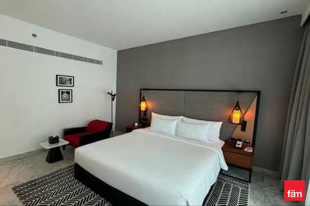 Hotel Apartment for Sale in Business Bay, Dubai - High ROI | Modern Style | Stylish Unit