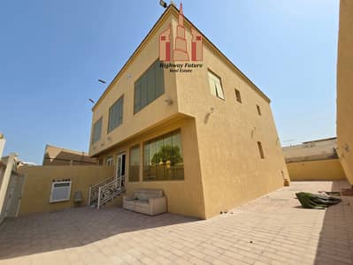 4 Bedroom Villa for Rent in Al Sabkha, Sharjah - 20250915_101629. jpg