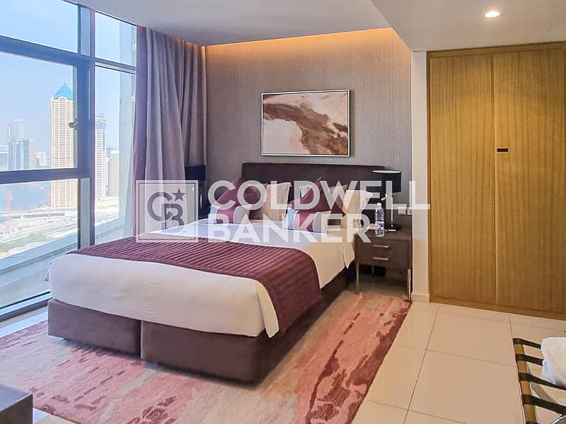 Vacant | Fully Furnished | High Floor - Image 17