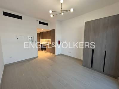 Studio for Sale in Dubai Studio City, Dubai - Turnkey Investment| Vacant| Great ROI