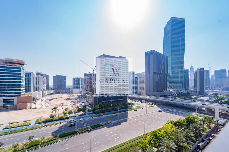 Modern Unfurnished 1BR | Burj View | Prime