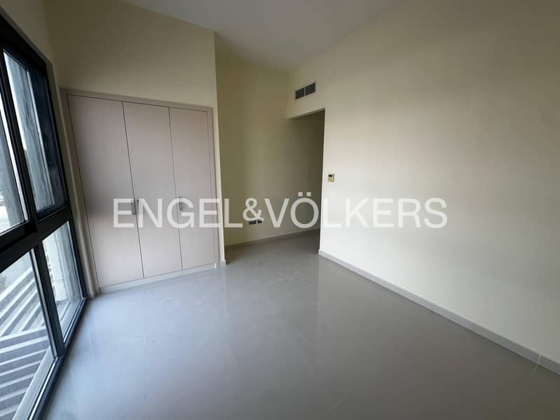 Modern Family Home | Private Outdoor Space - Image 11