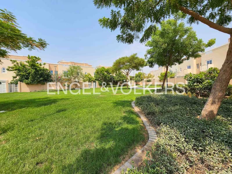 Single Row | Backing The Park | Upgraded - Image 12