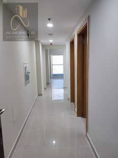 بموقع متميز/ عائد استثماري ممتاز/ تكييف مجاني // سعر تنافسي لفتره محدوده / تملك حر لجميع الجنسيات