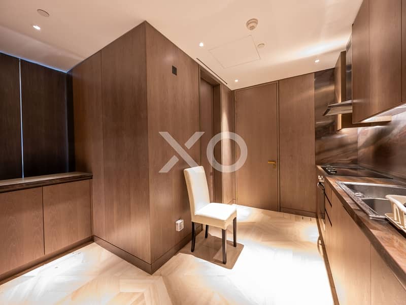 High Floor | Best Unit | Private Jacuzzi - Image 14