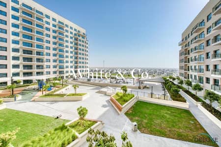 2 Bedroom Flat for Rent in Dubai South, Dubai - Large Terrace | Pool Access | Low Floor