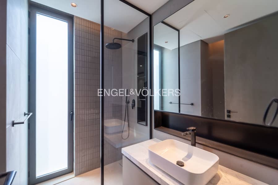 Big Plot | Corner Unit | Great Location - Image 13