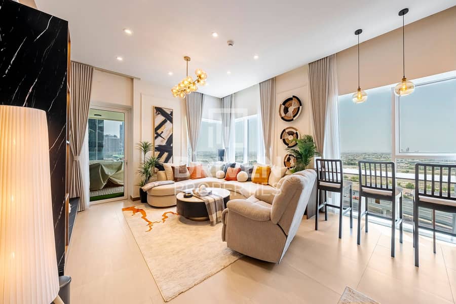 Premium Fully Upgraded Unit with PHPP | VOT