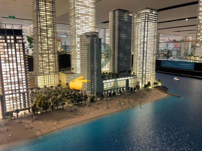 FULLY FURNISHED | UPGRADED 3BR+M | READY TO MOVE IN - Image 24