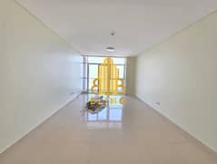 شقة في منطقة الكورنيش 2 غرف 127000 درهم - 12796387