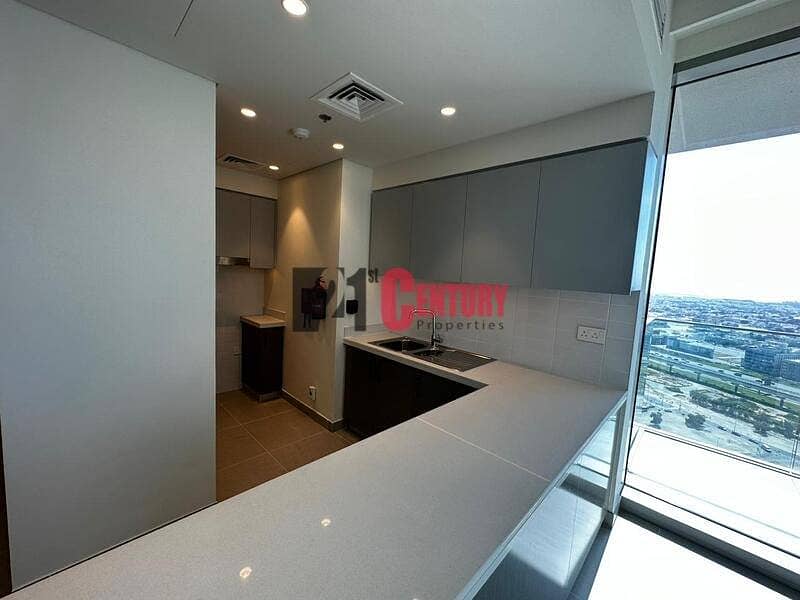 Exquisite unit ! 2BR ! High Floor