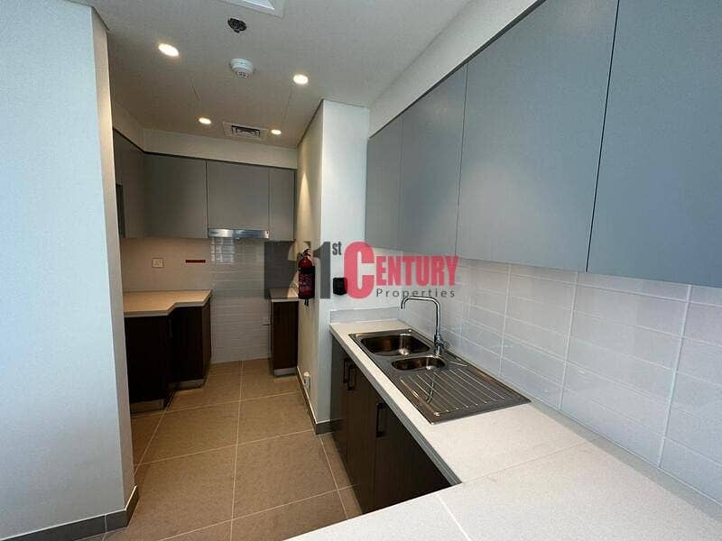 Exquisite unit ! 2BR ! High Floor