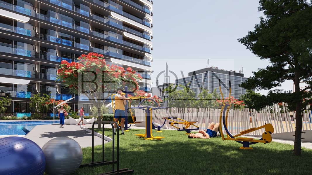 13 outdoorgym. jpg