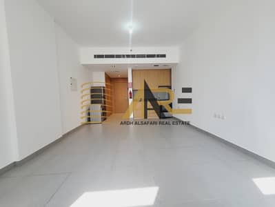 Studio for Rent in Muwaileh, Sharjah - 20250916_135308. jpg