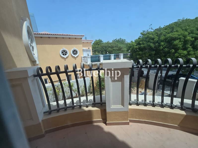 Garden | Spacious Layout | Covered Parking - Image 15