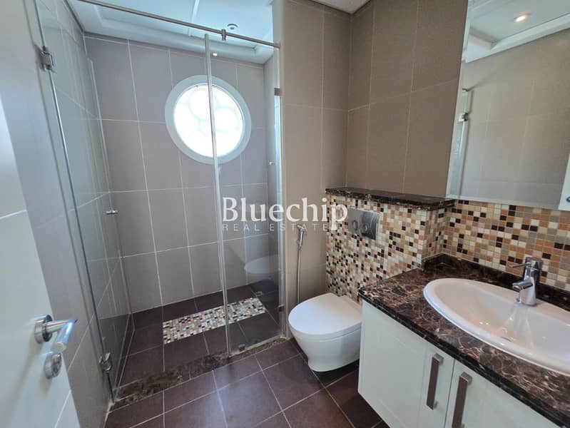 Garden | Spacious Layout | Covered Parking - Image 6