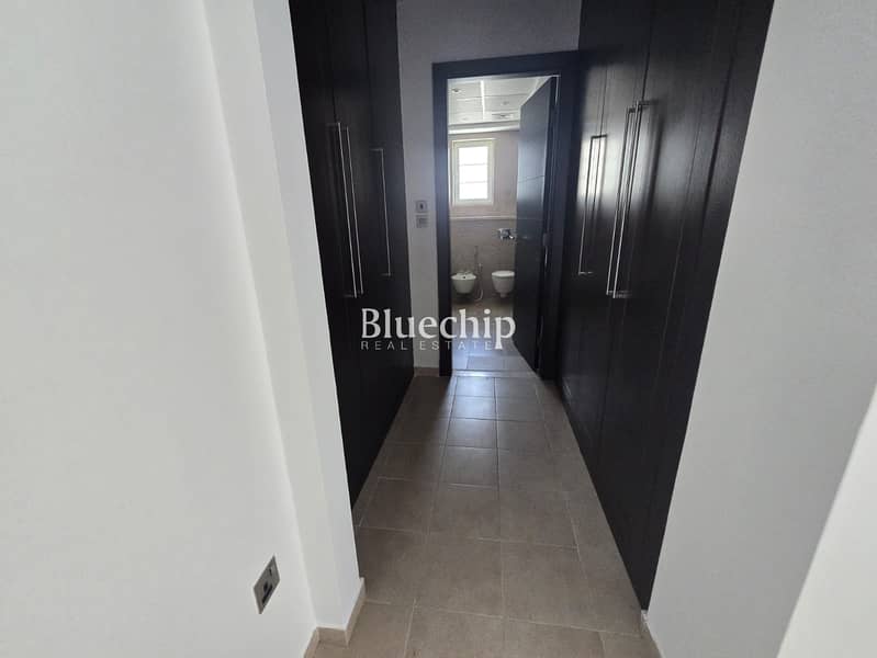 Corner Plot | Extended | Great Location