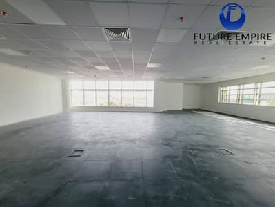مکتب  للايجار في القرهود، دبي - 20250228_145403. jpg