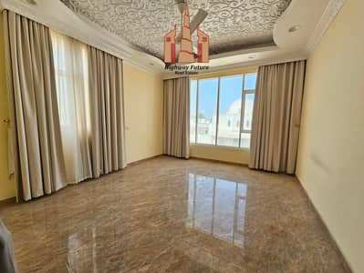 4 Bedroom Villa for Rent in Al Sabkha, Sharjah - 20250915_100332. jpg