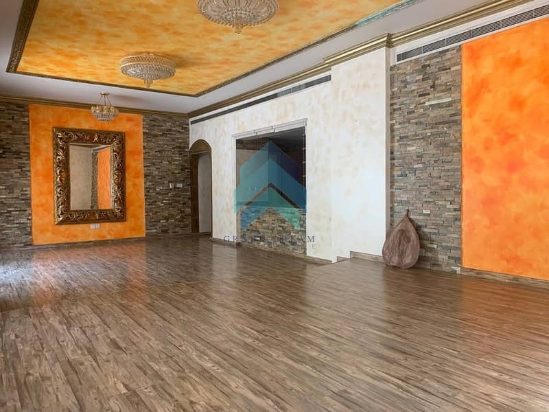 Upgraded 3BHK + Maids | Courtyard |Pool View Upgraded 3BHK + Maids | Courtyard |Pool View