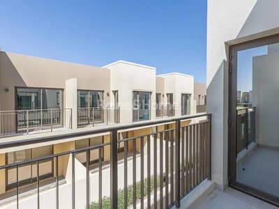 3 Bedroom Villa for Sale in Dubai South, Dubai - Vacant | Semi-Furnished | Equipped Kitchen