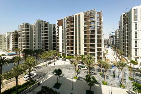1 Bedroom Apartment for Rent in Dubai Creek Harbour, Dubai - Luxurious Furnished | Near the Beach | Renovated