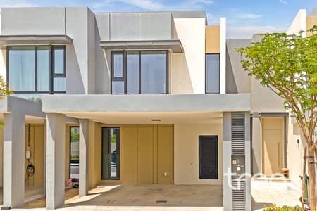 3 Bedroom Townhouse for Rent in The Valley by Emaar, Dubai - Single Row | Near Park | Corner Kitchen
