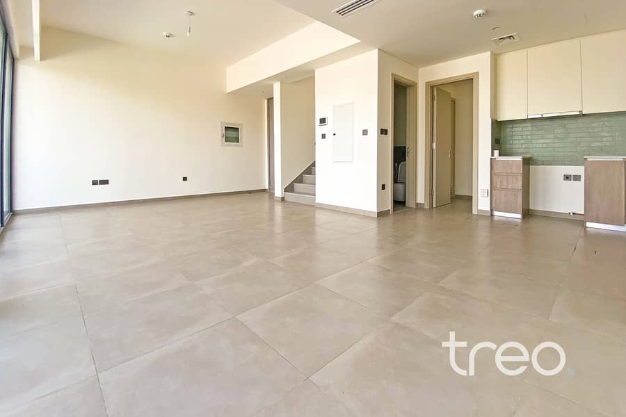 Single Row | Near Park | Corner Kitchen