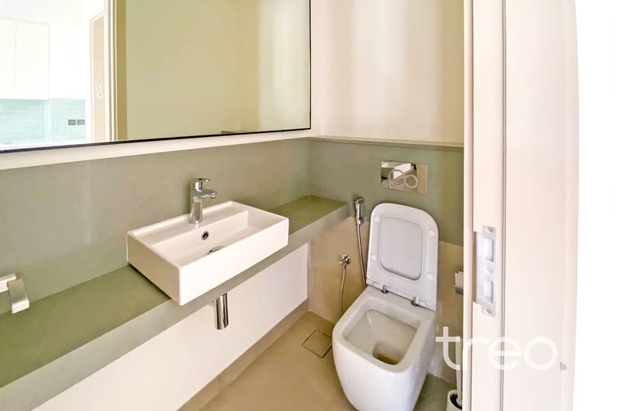 Single Row | Near Park | Corner Kitchen - Image 9