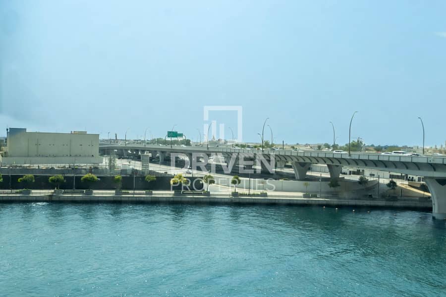 Brand New Apt | Amazing Canal View | Vacant - Image 7