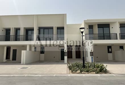 3 Bedroom Townhouse for Rent in Town Square, Dubai - Great Location | Serene Community | Spacious